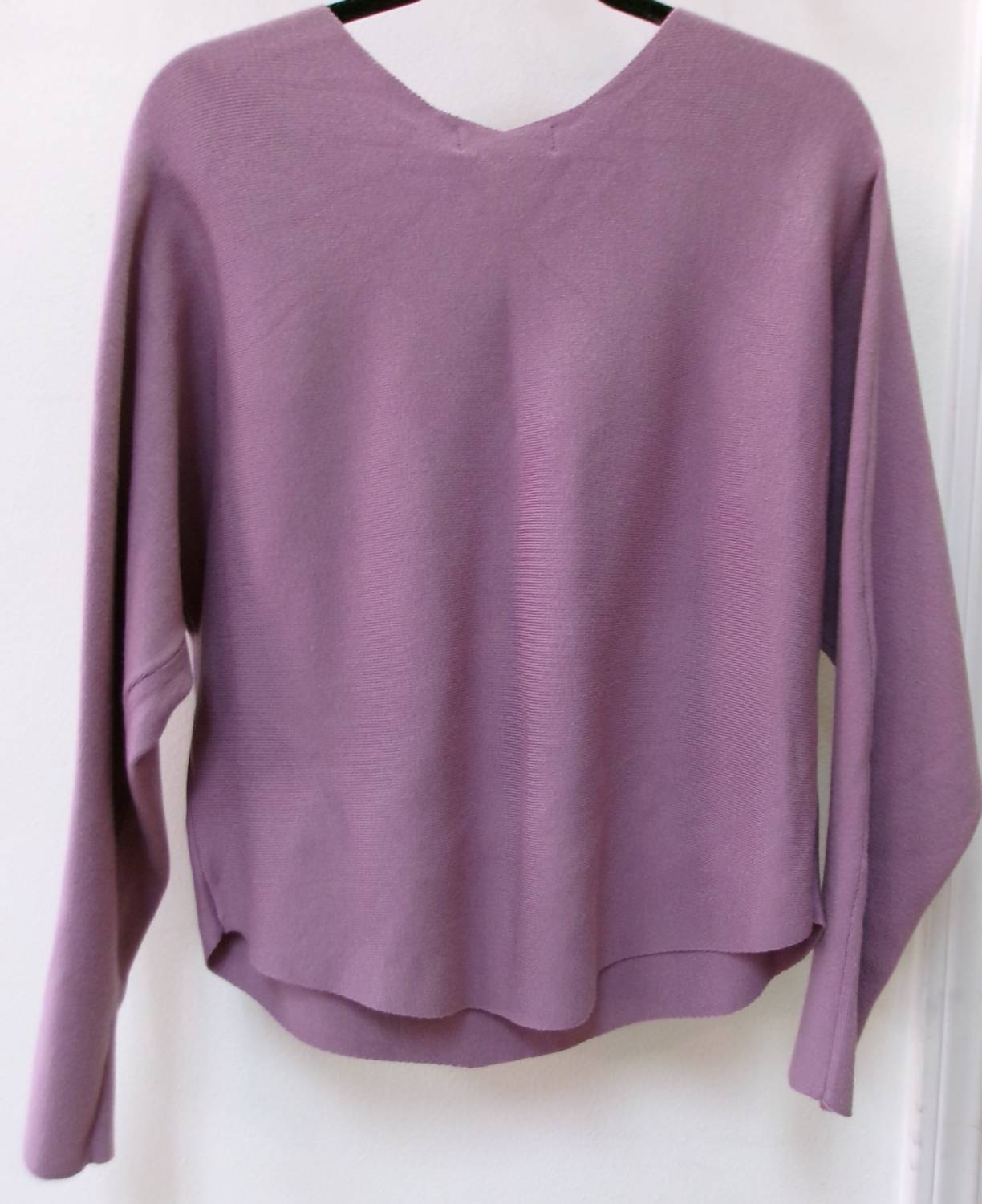 Keren Hart - Women's V Neck Sweater