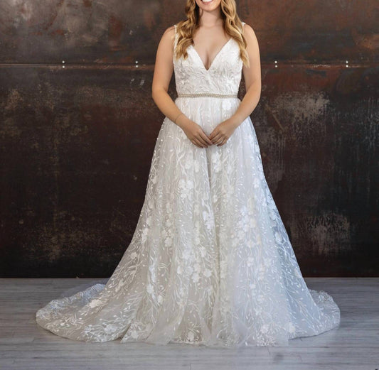 Lore - Tabitha Floral Embroidered A-line Wedding Dress