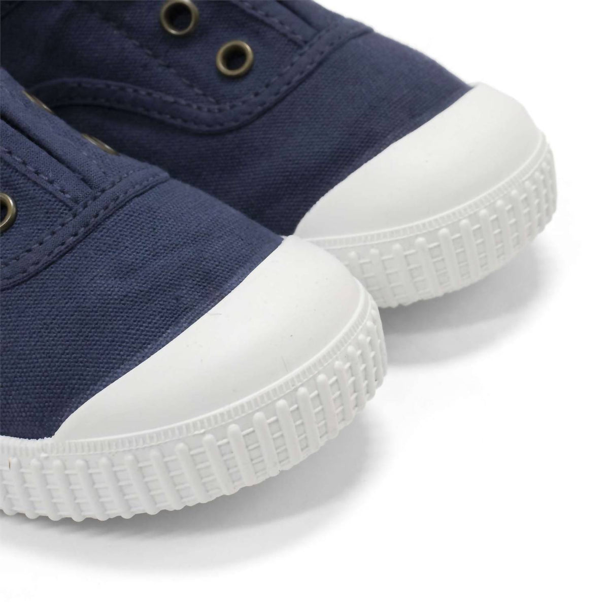 Victoria - Kids' 1915 Inglesa Slip-on Canvas Shoes