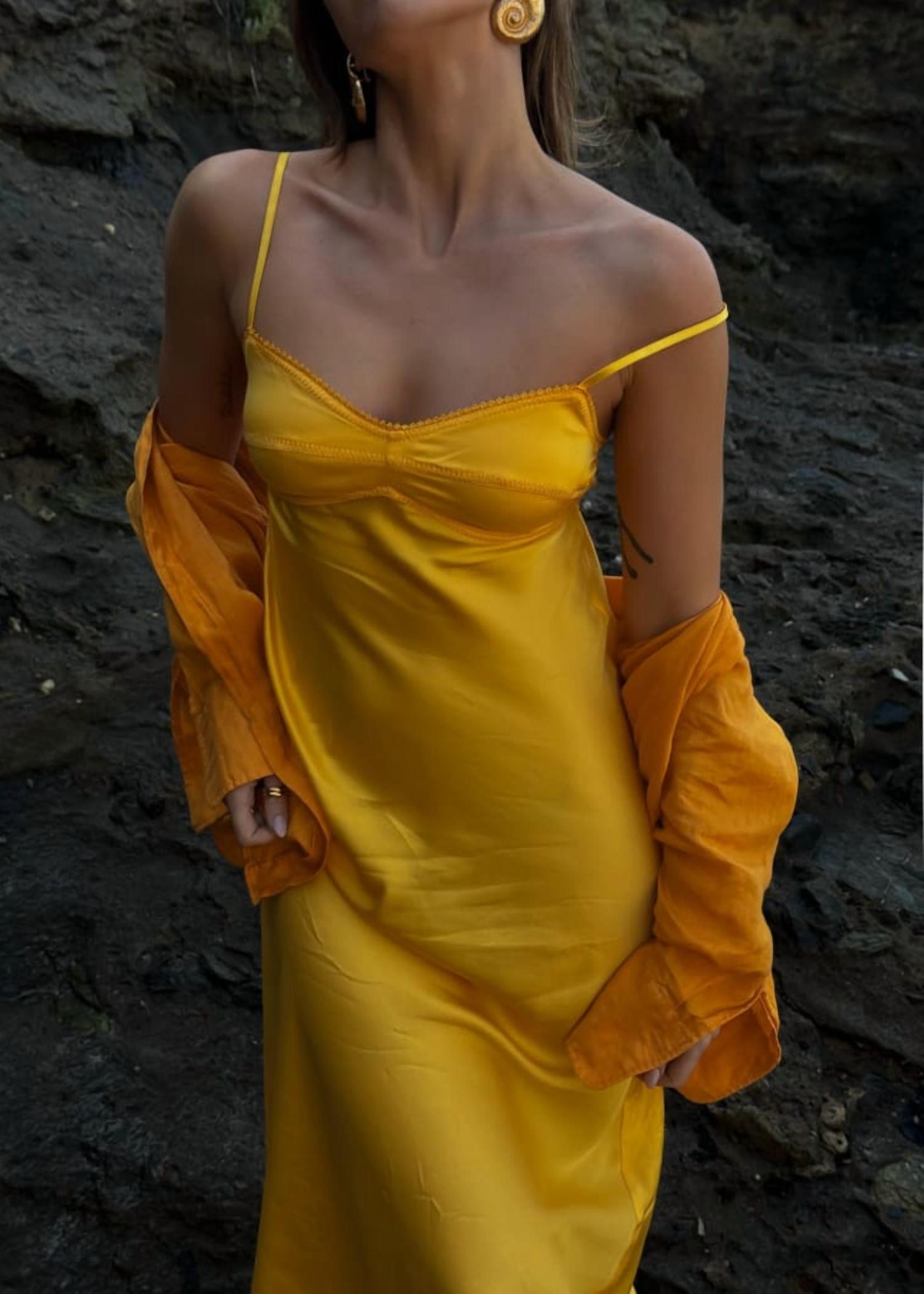 Rumored - Monroe Midi Dress