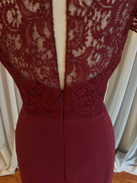 Jenny Packham - Lace Cap Sleeves Gown