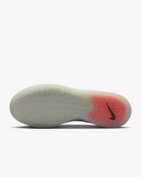 Nike - Men's Sb Zoom Nyjah 4 Skate Shoes