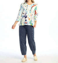 Jess & Jane - V-neck Tulip Hem Top