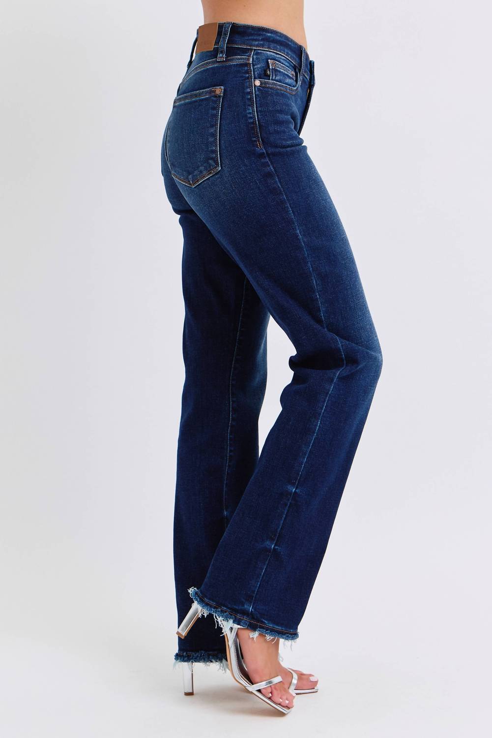 Judy Blue - Mid Rise Straight Leg Jeans With Fray Hem