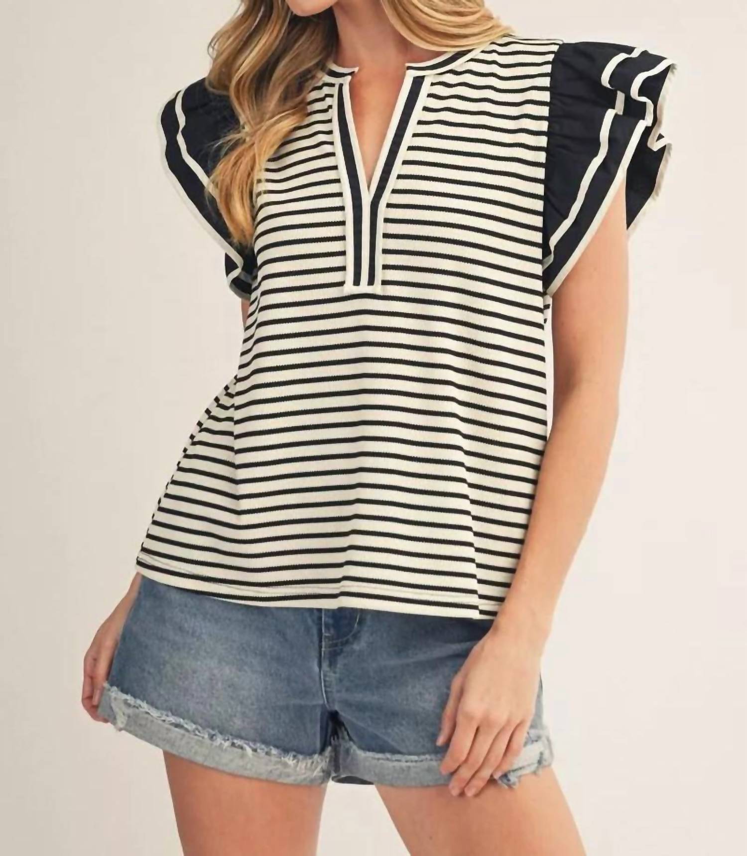 Jodifl - Flutter Sleeve Top