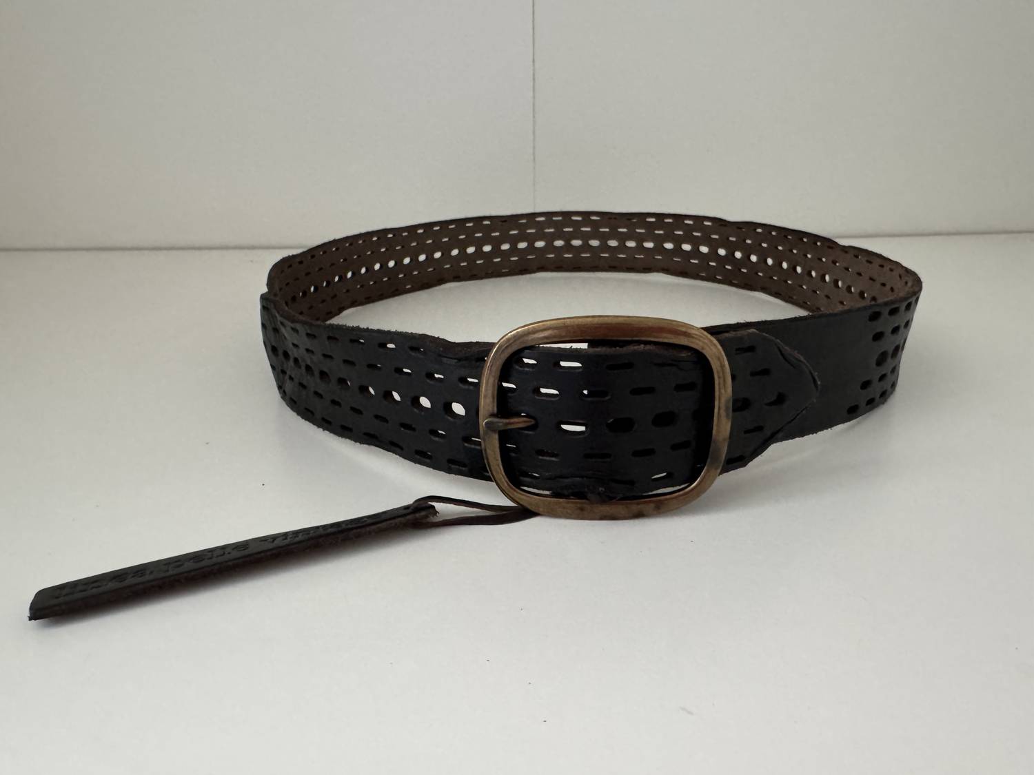Linea Pelle - Women's Genuine leather broken in look multi hole belt