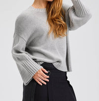 Zaket & Plover - Wide Sleeve Sweater
