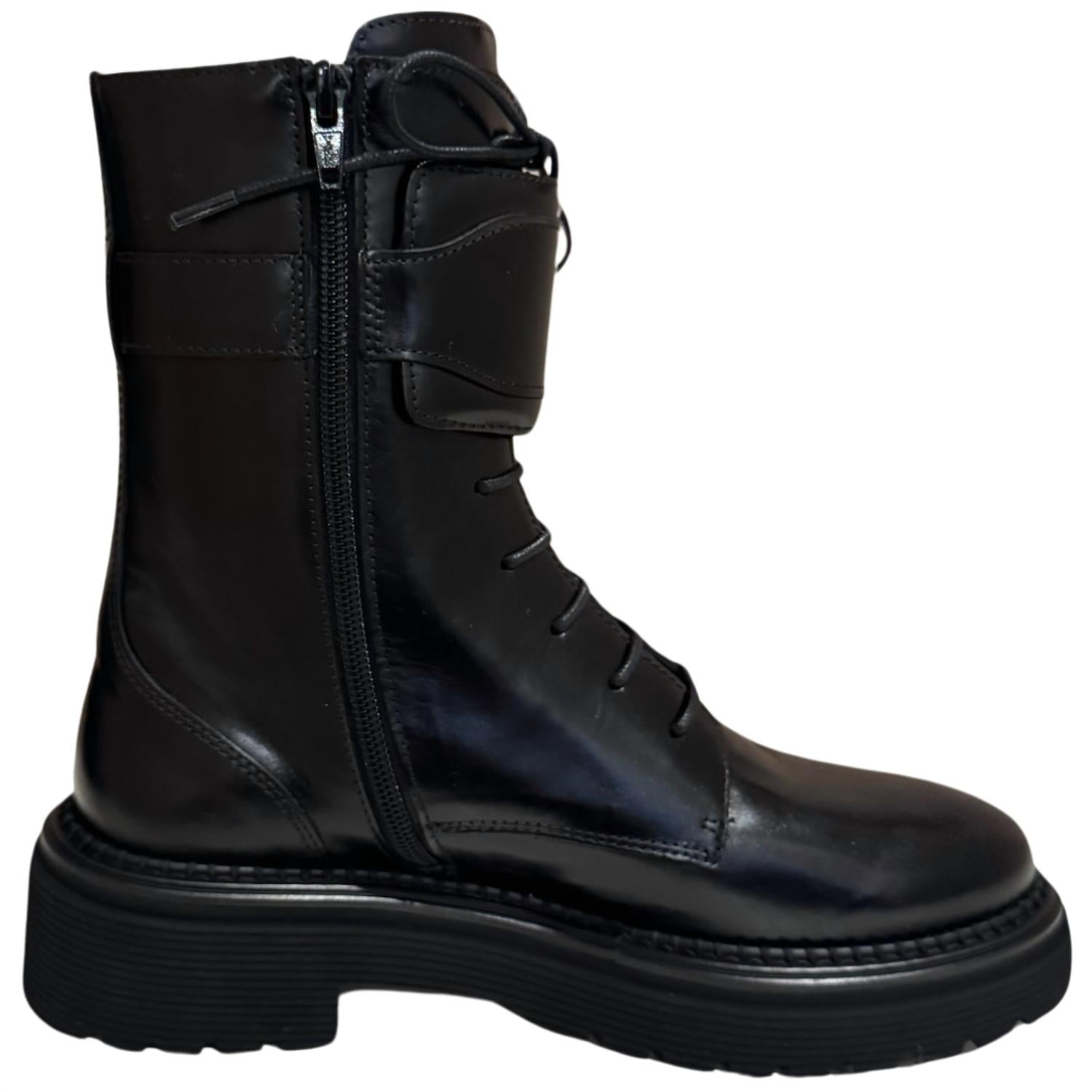 Homers Siena Leather Lace Up Boot in black - women's shoe
