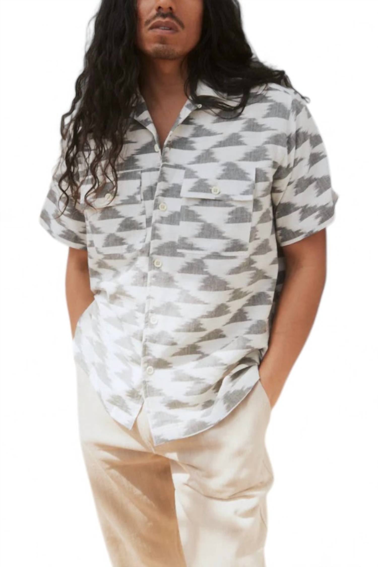 Umber & Ochre - Harshil Two Pocket Short Sleeve Shirt