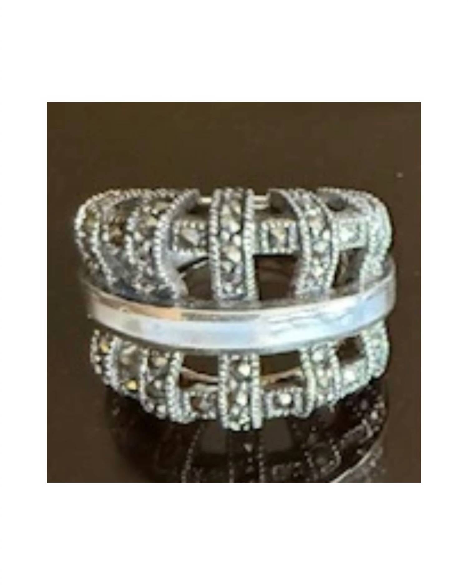 P & K Jewelry - Women's Marcasite Mother Of Pearl Stone Ring