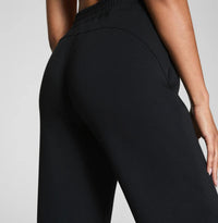 Spanx - Airessential Slim Straight Pant