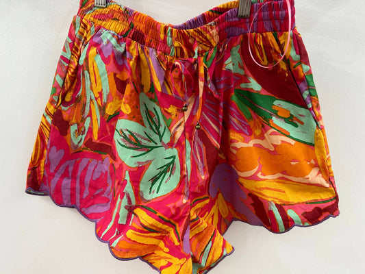 Karlie - Women's Abstract Tropical Palm Scallop Short