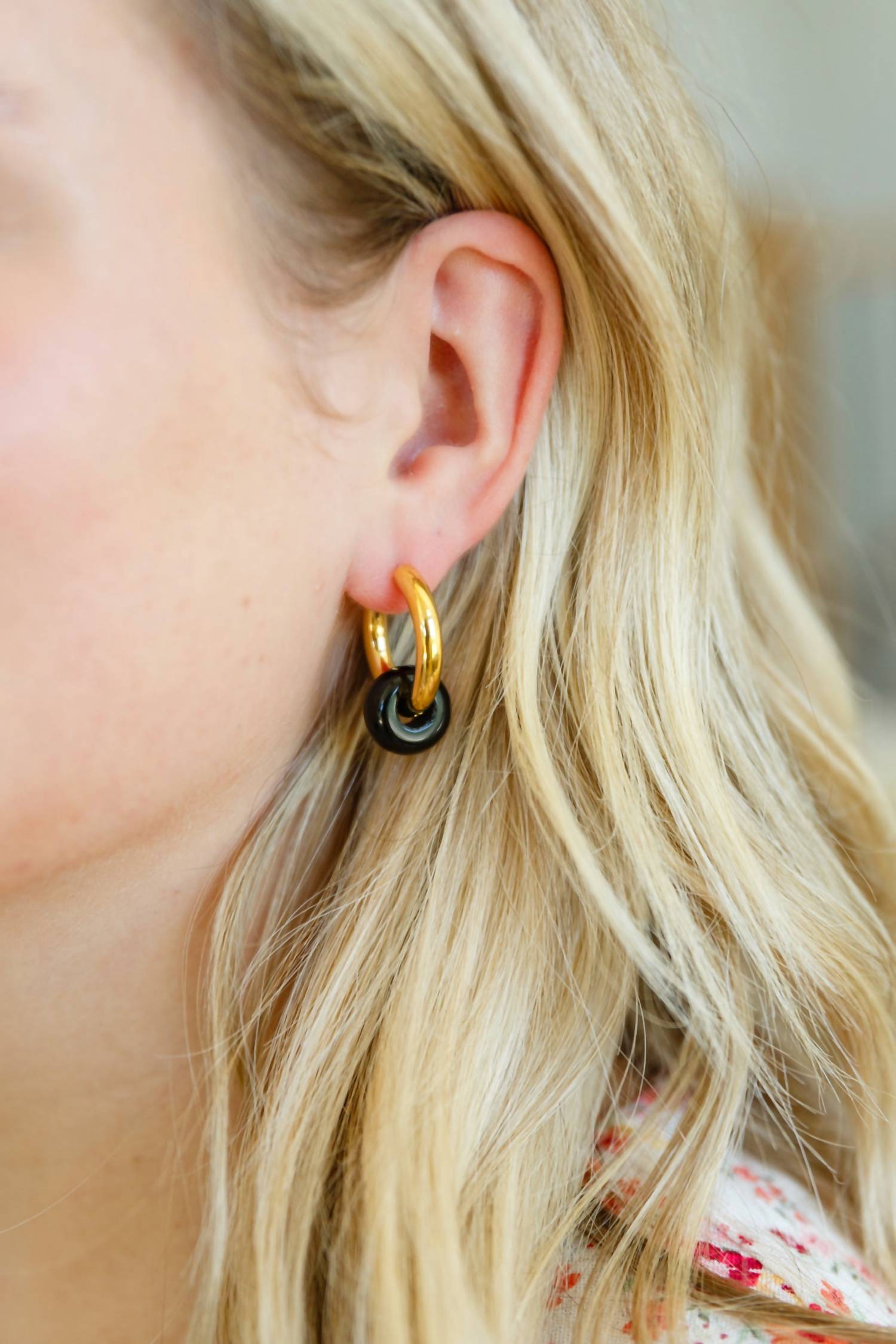 123 Amore - Women's Dark Drops Beaded Huggie Earrings