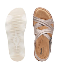 Clarks - Women's Brynn Ave Flat Sandal
