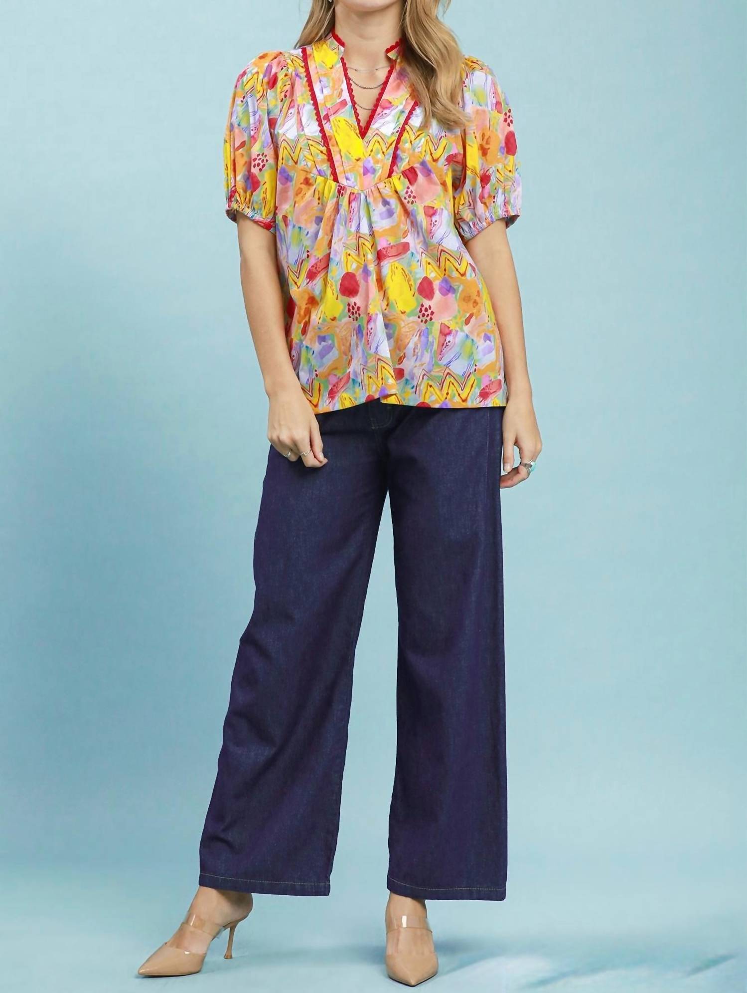Umgee - Abstract Print Puff Sleeve Lace Trim Blouse