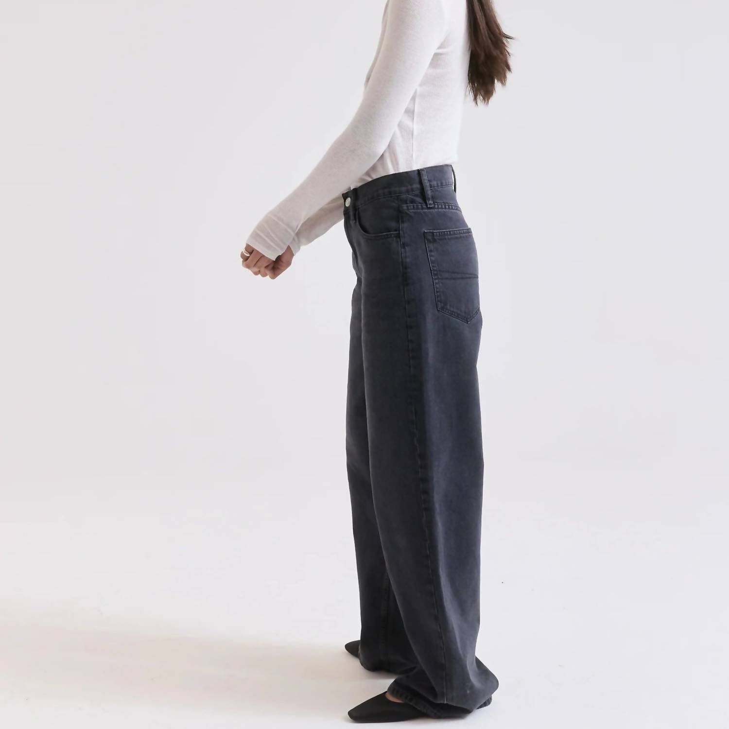 DALA Sling Jean in hurricane - women's jeans - detail view