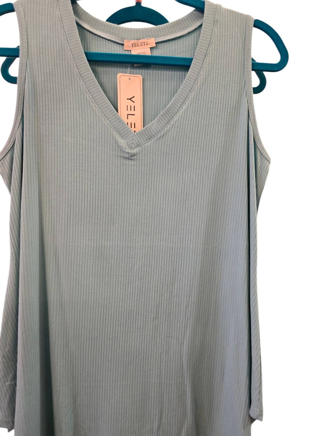 Yelete - Women's Ribbed V-tank