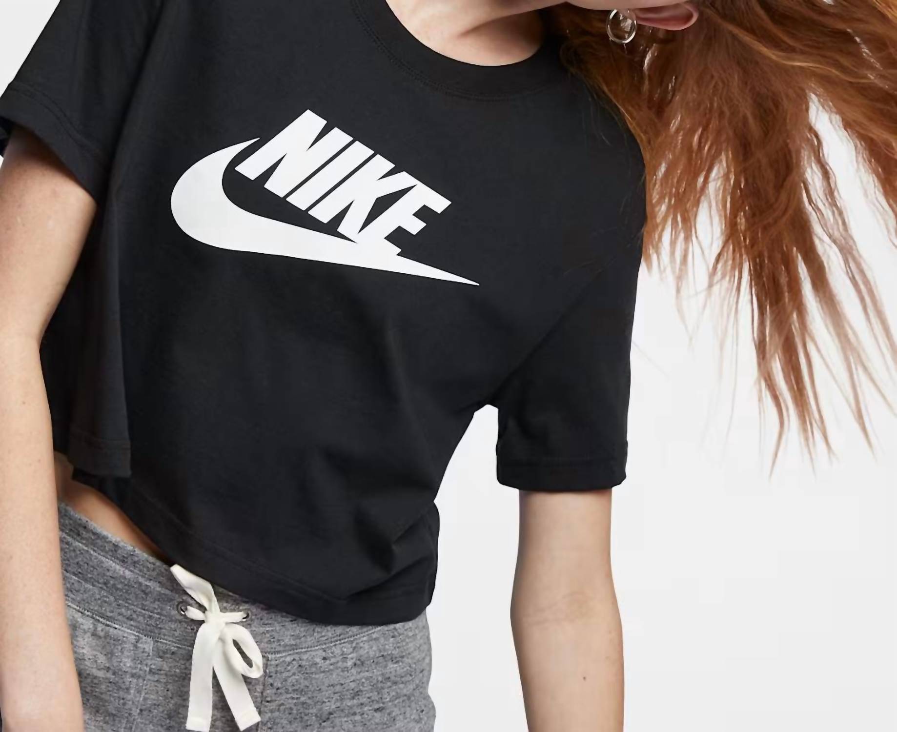Nike - Sportswear Essential Crop Top