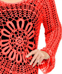 Papillon - Floral Crochet Angle Hem Top