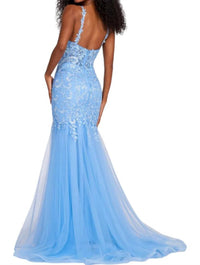 Ellie Wilde - Beaded And Embroidered Gown