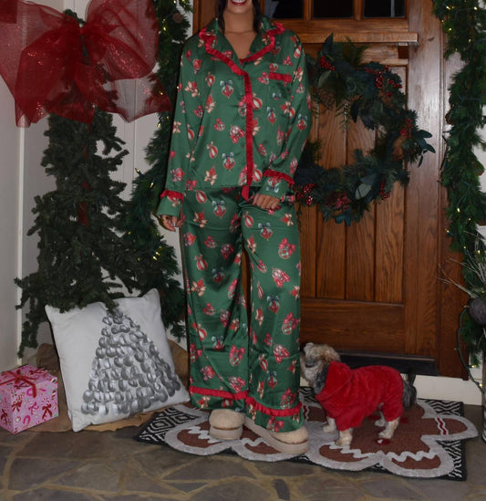 Act Pretty - Holiday Gift Print Satin Pajama Set