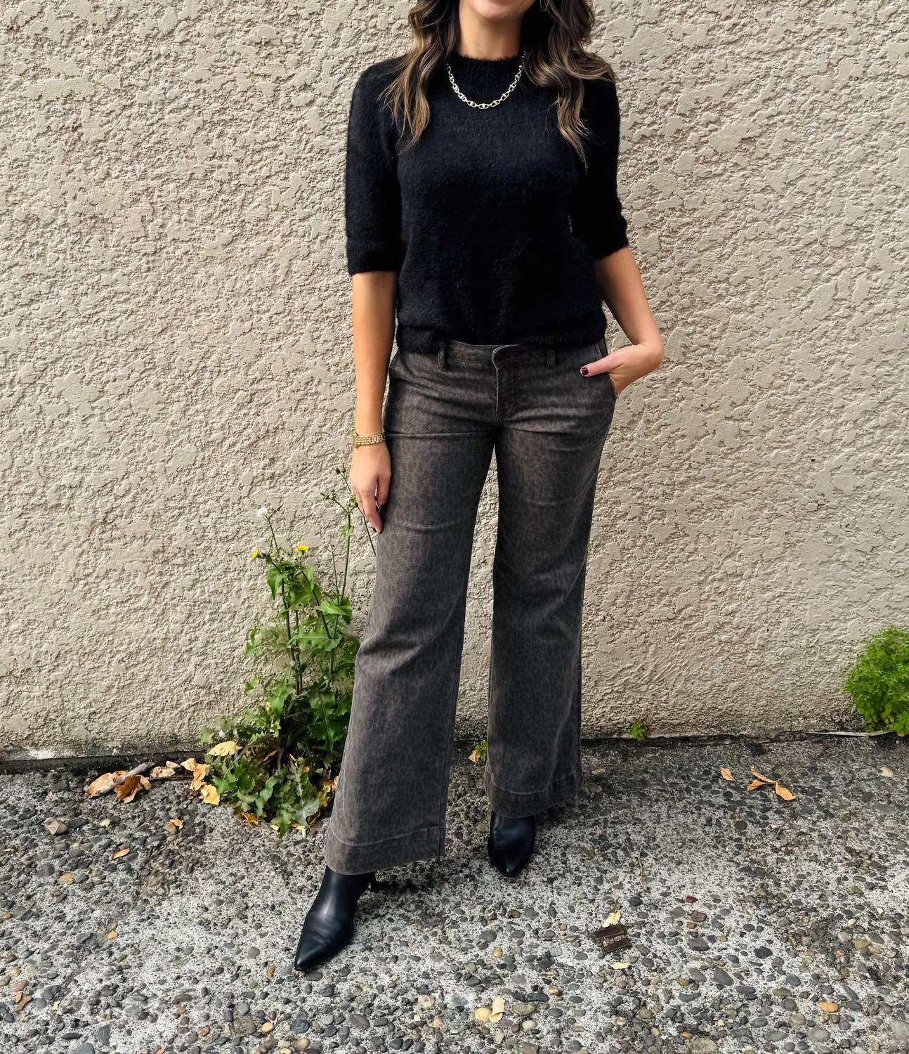 Hidden - Low-rise Flared Leg Trousers