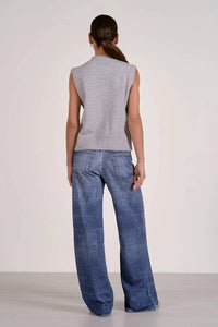 Elan - Women's Britt Sleeveless Zip Sweater