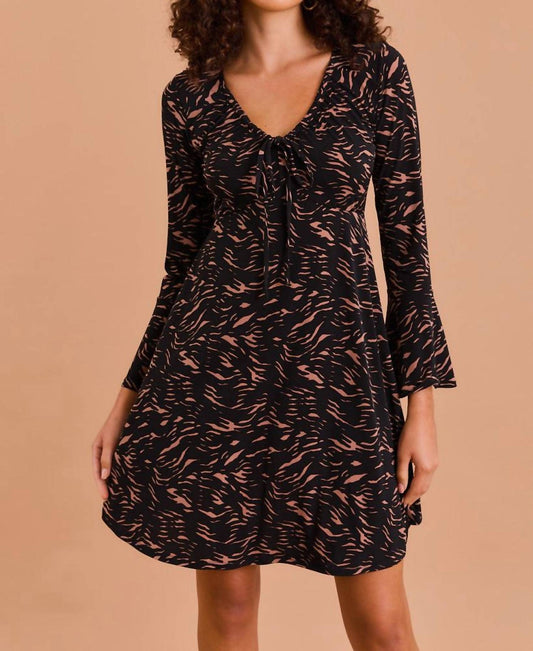 Gilli - Bell Cuff Sleeve Ruching Neck Abstract Print Dress