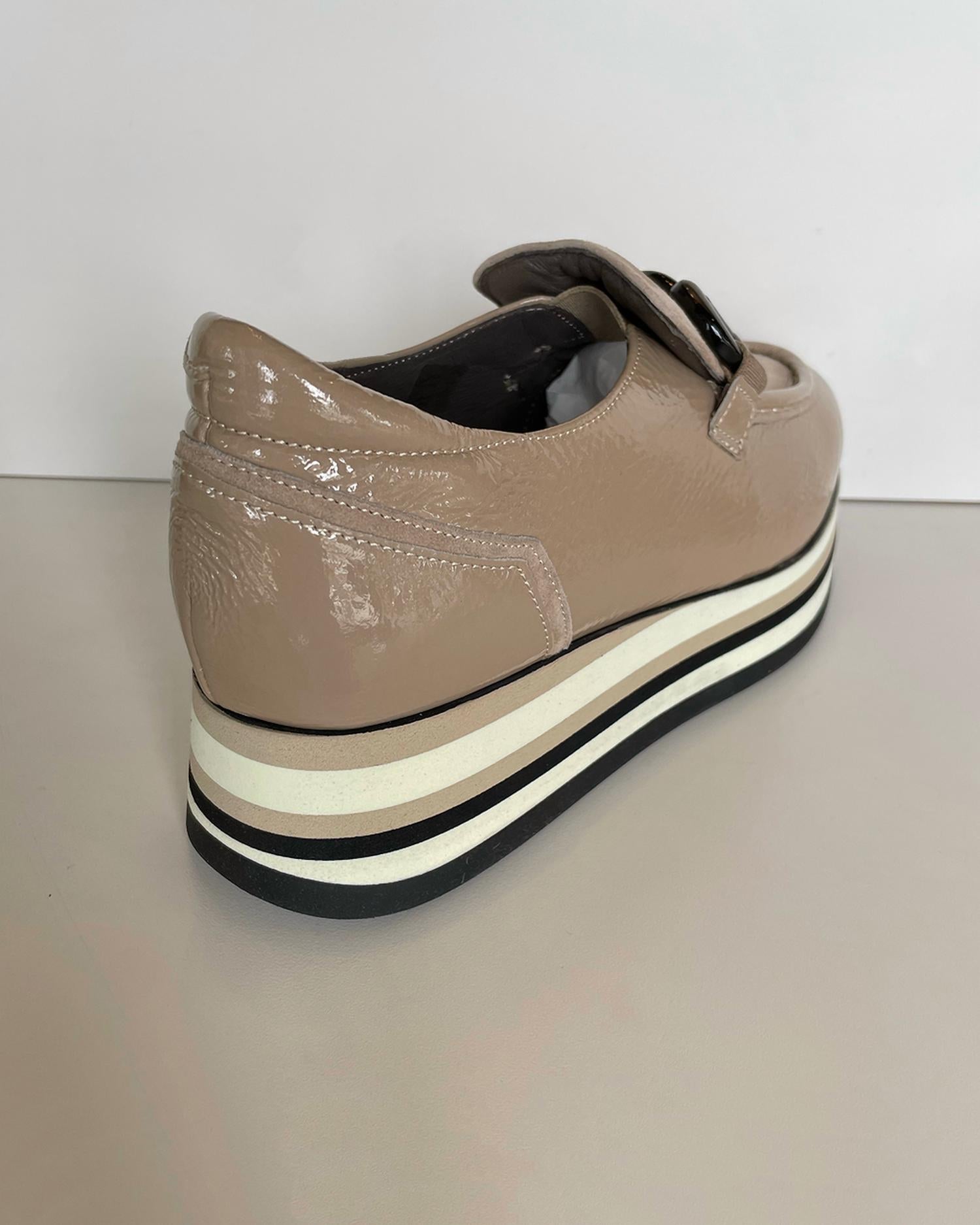 Softwaves - Women's Alina Patent Slip-on Platform Sneaker