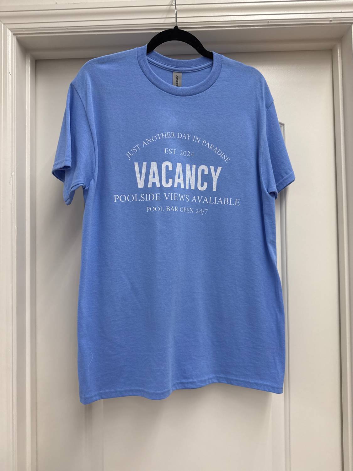 Shopthetinycloset - Women's Vacancy T-shirt