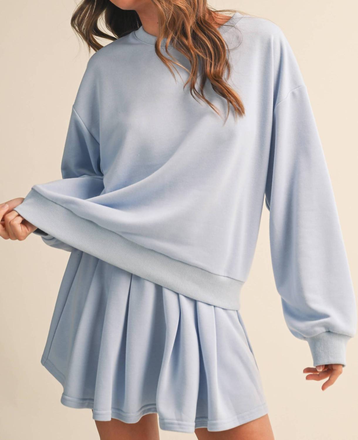 Klesis - Crewneck Sweatshirt & Pleated Skirt Set