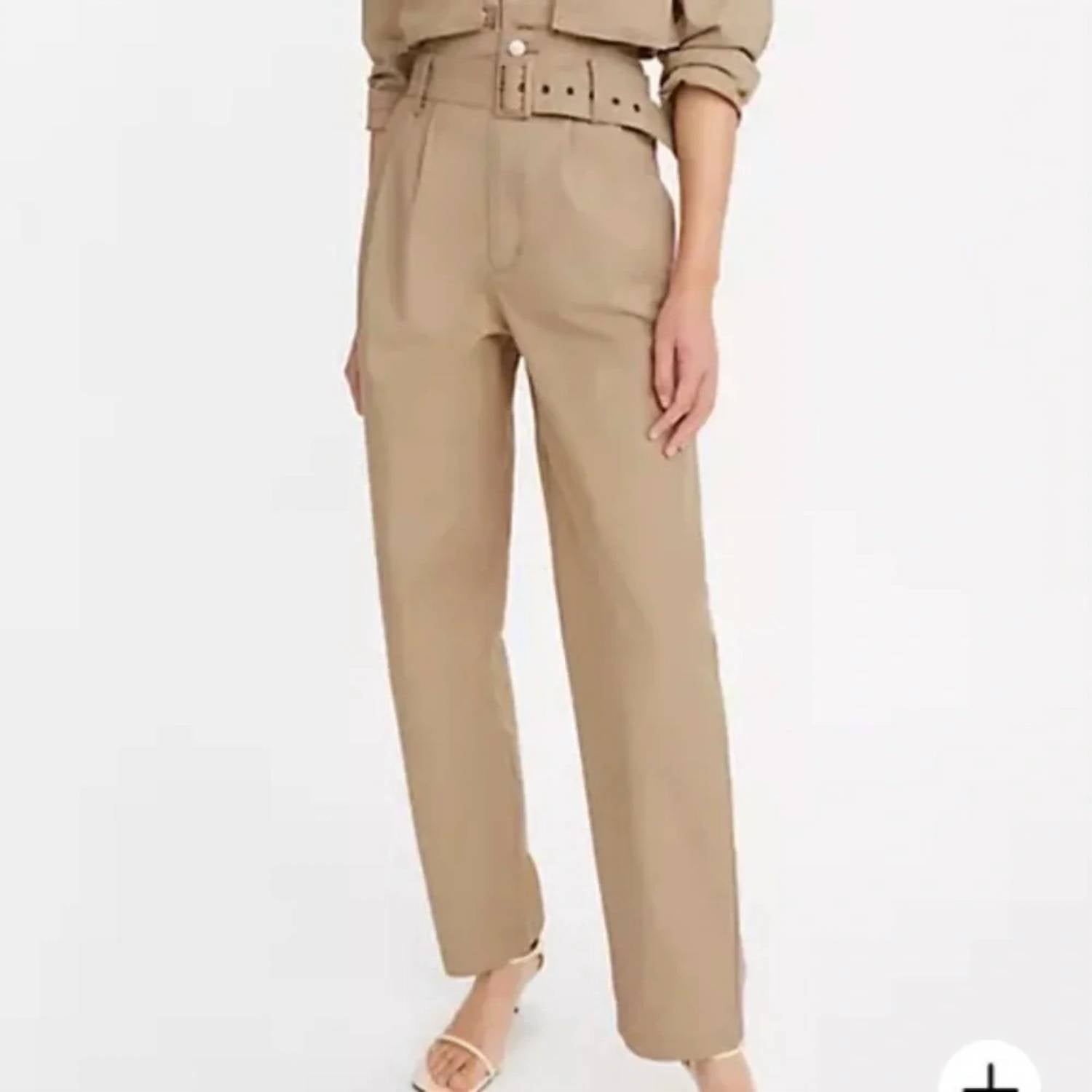 Levi'S - Women's Tailored High Loose Taper Pants