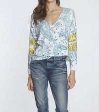 Label+Thread - Women's Paisley Vee