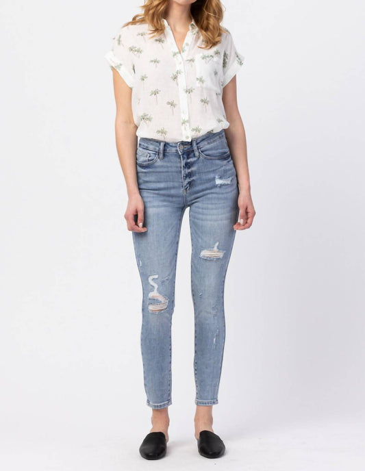 Judy Blue - Distressed Skinny Jeans