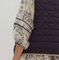 Entro - Scalloped Trim Vest