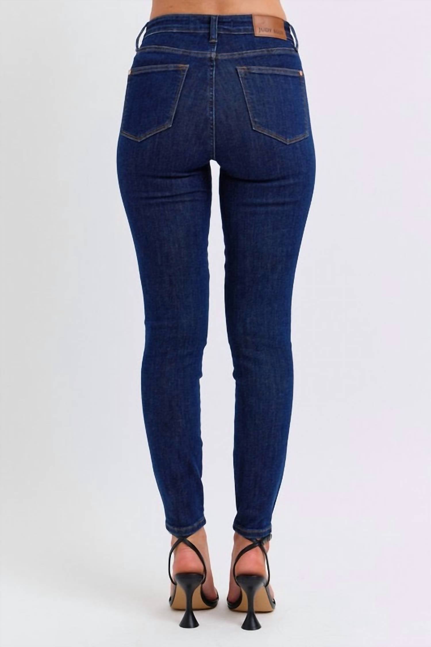 Judy Blue - Mid Rise Classic Skinny Wash Jeans