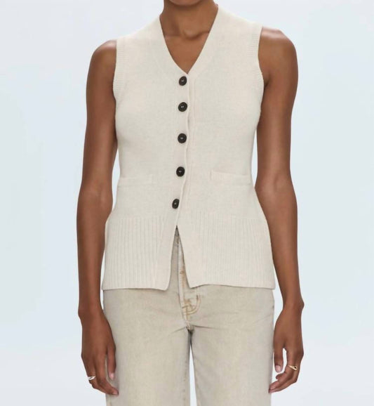 Pistola - Audra Vest