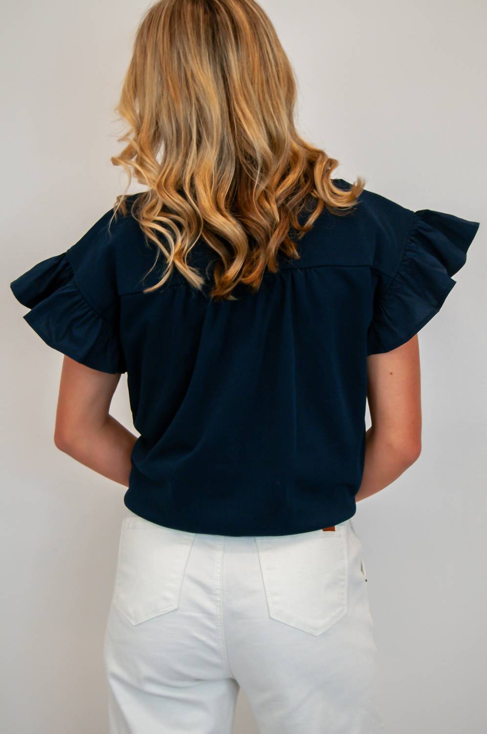 Voy - Ribbon Ruffle Sleeve Top