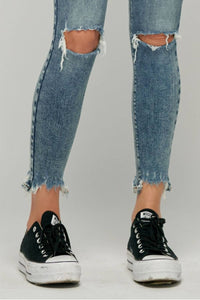Hidden - Amelia Chewed Hem Distressed Skinny Jeans