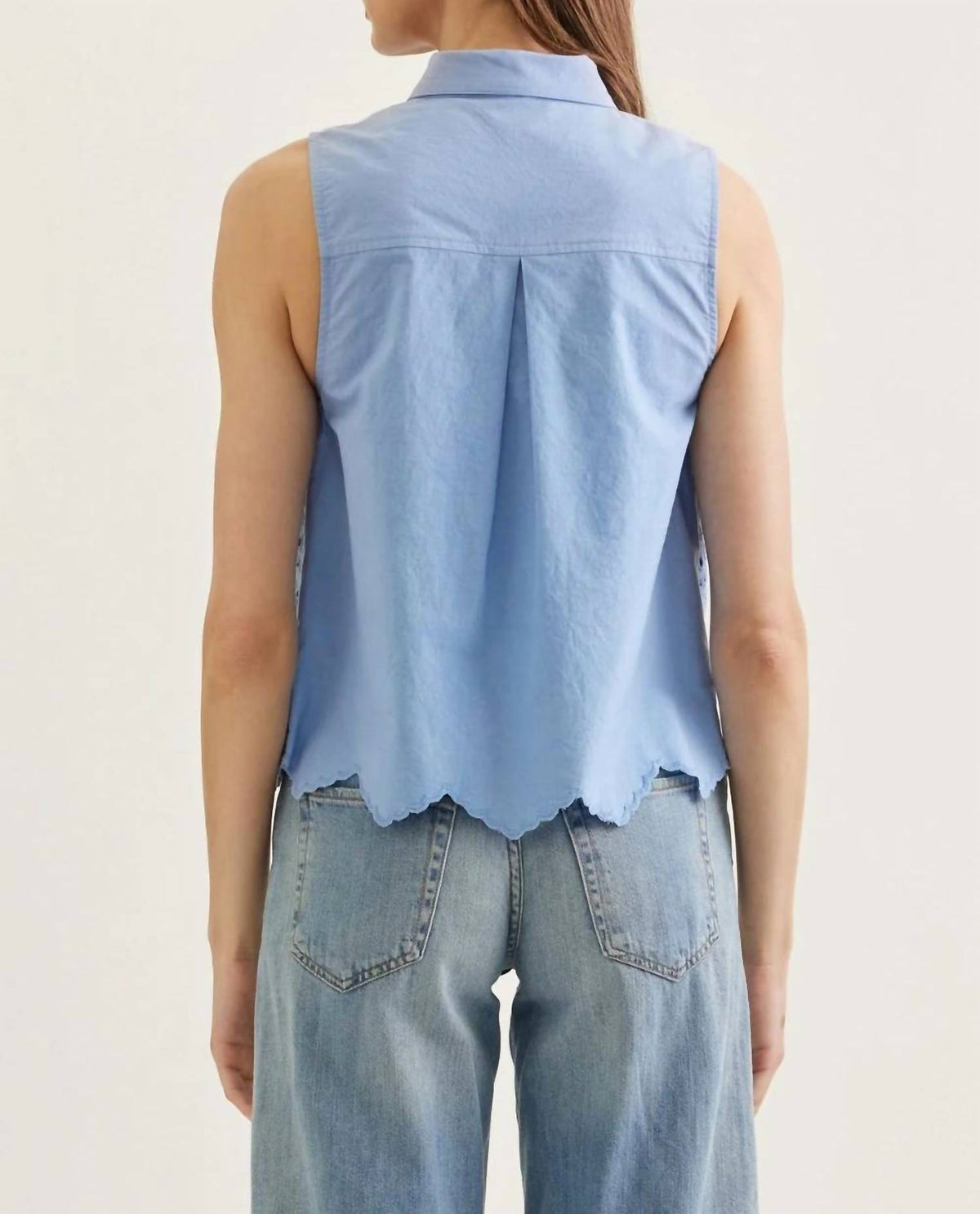 Entrousa - Sleeveless Scallop Top