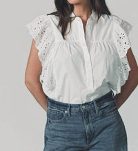 The Shirt - Sleevless Scarlett Shirt