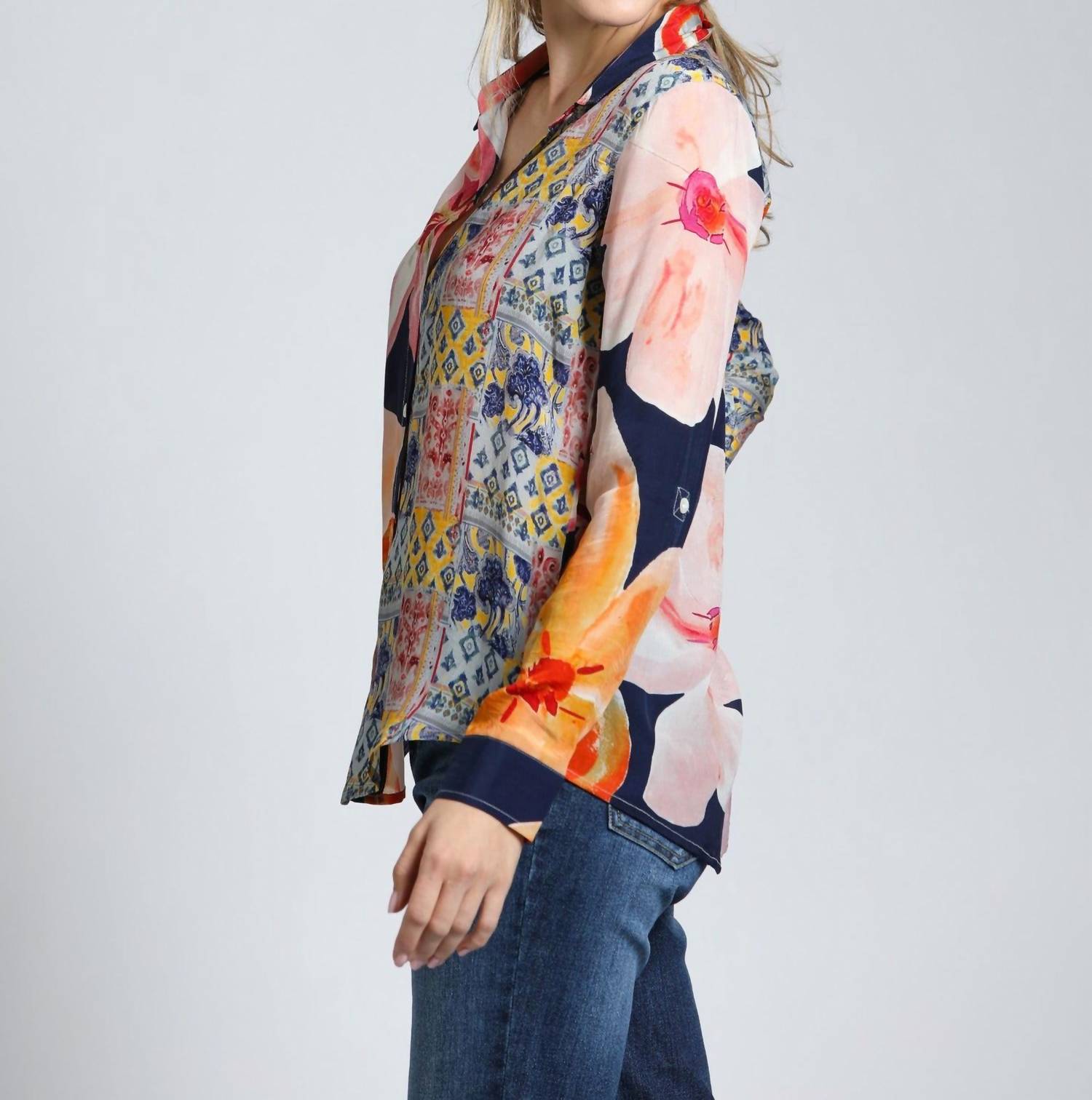 Apny - Mixed Media Floral Patchwork Button Up Blosue