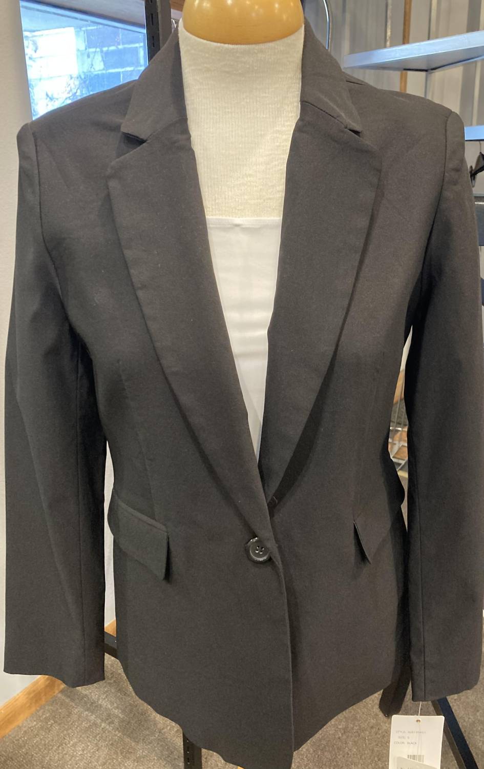 Zac & Rachel - Women's Lined Button Closure Blazer