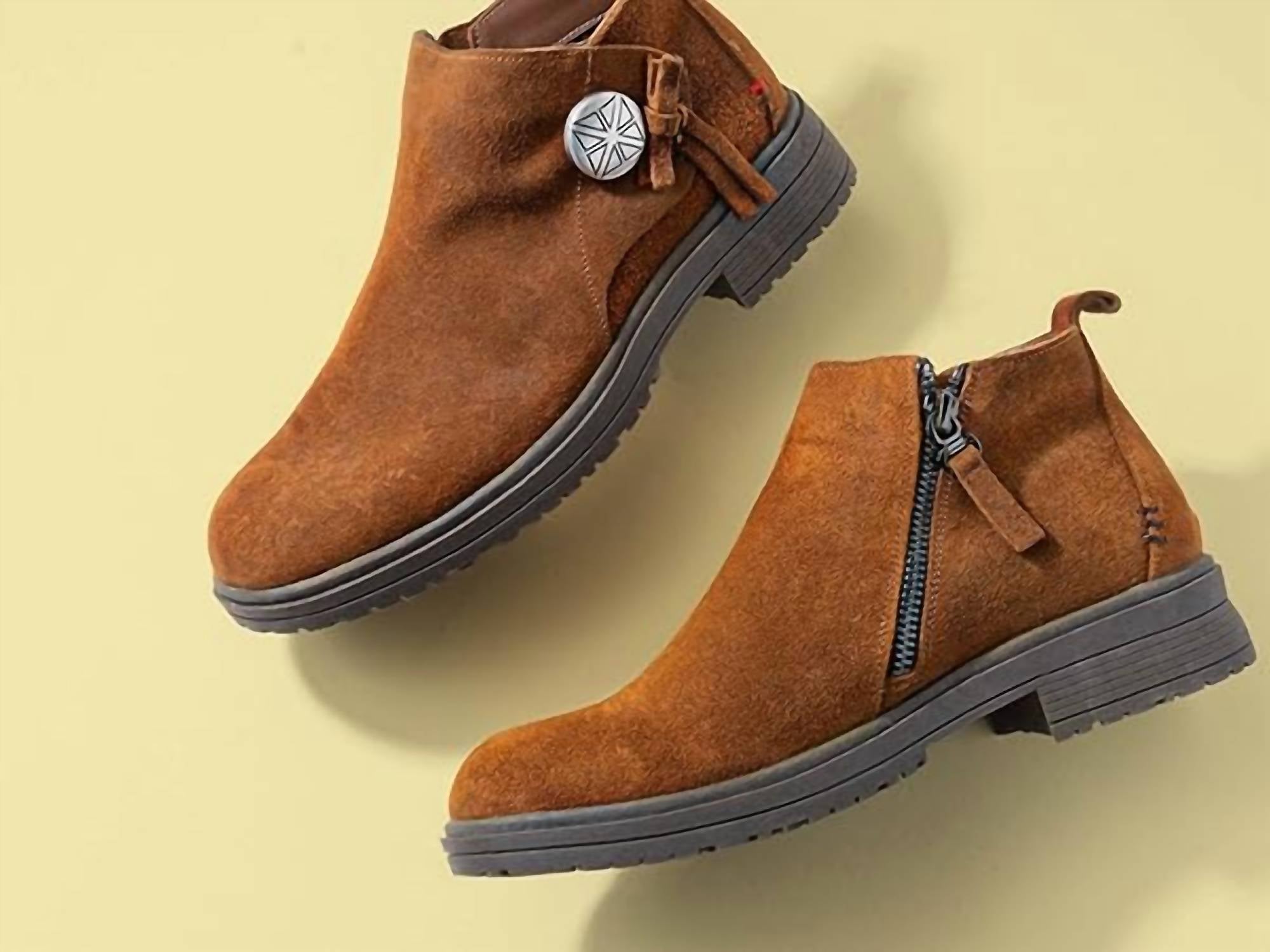 Minnetonka - Women's Joyelle Boots