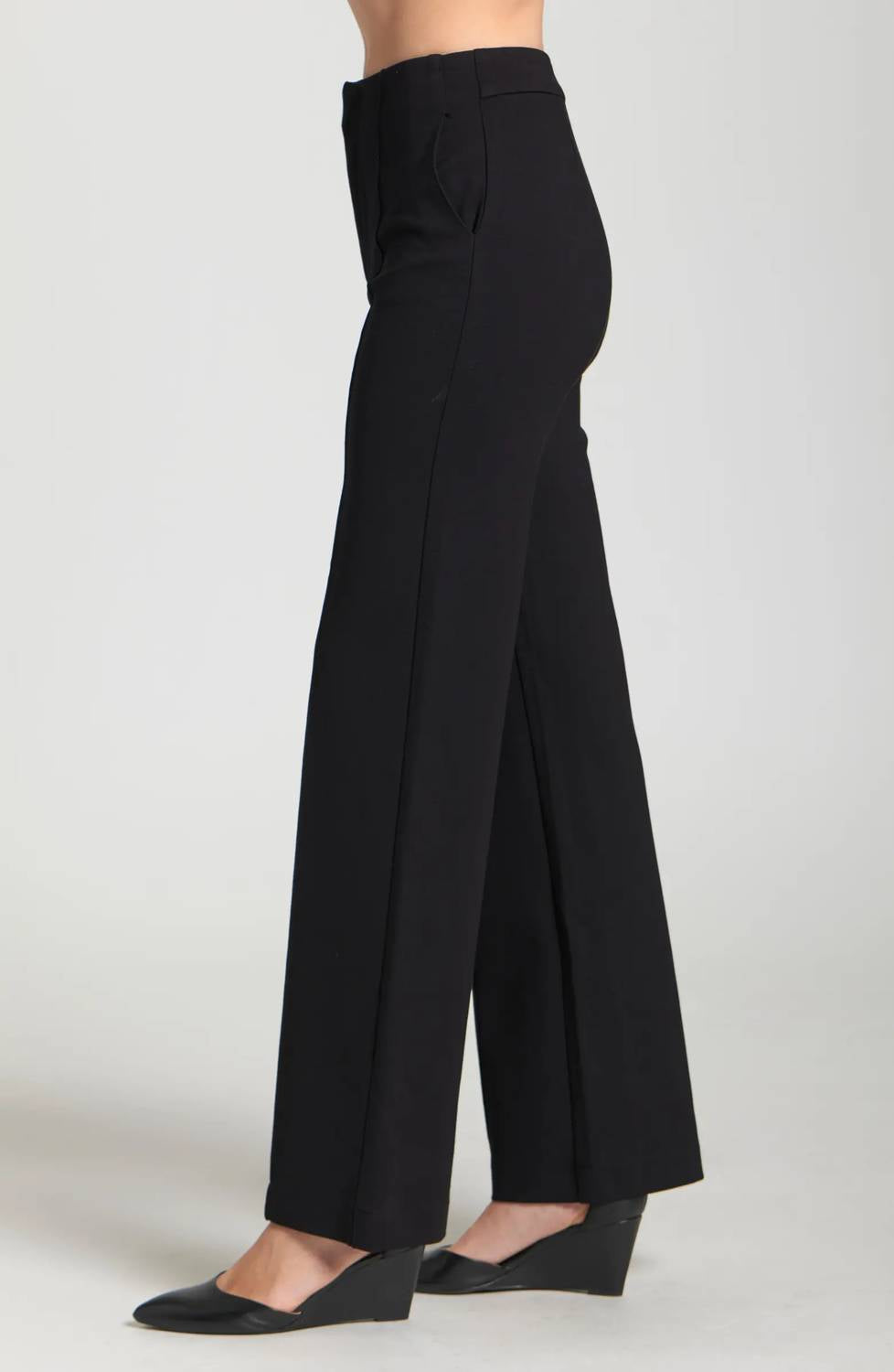 Apny - Front Zip Pant With Pin-tucked Leg