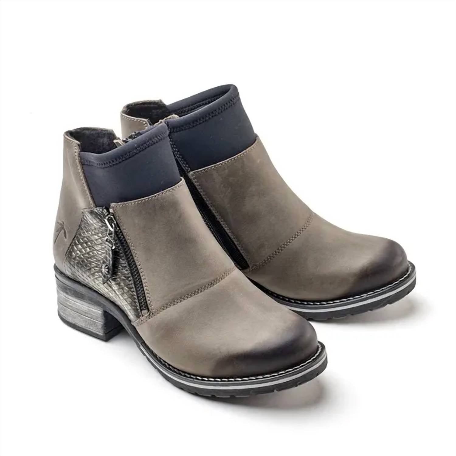 Dromedaris - Women's Kihana Metallic