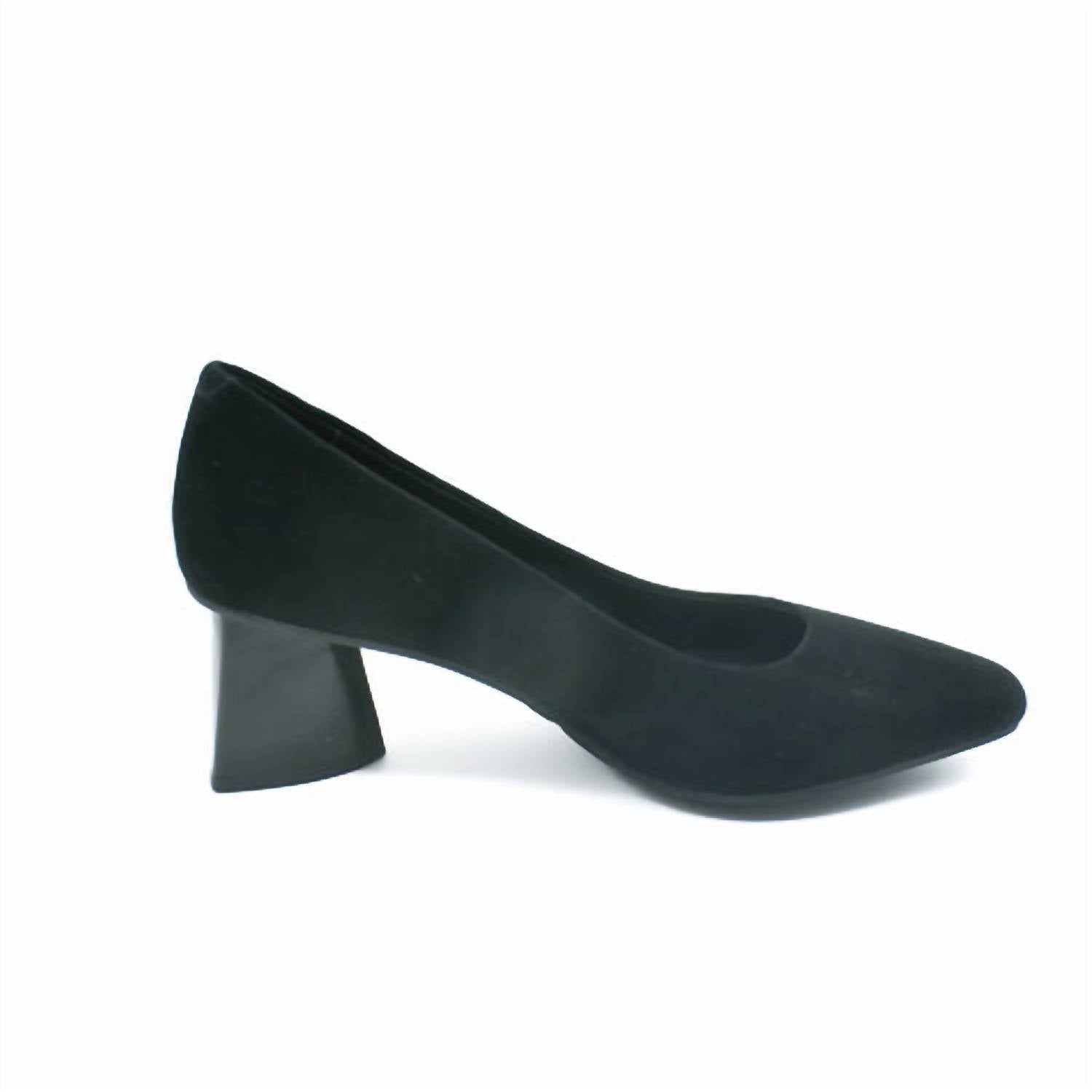 The FLEXX Women's Mirta Pump in black - women's heels - detail view