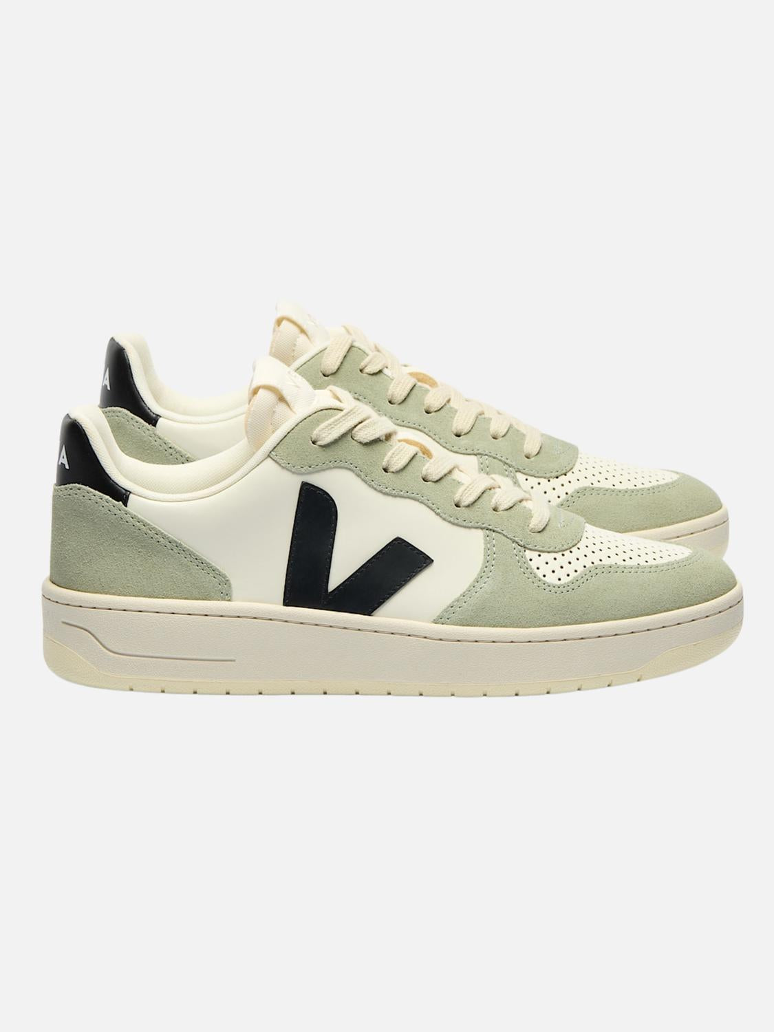 Veja - Unisex V-10 Leather Sneaker Shoe
