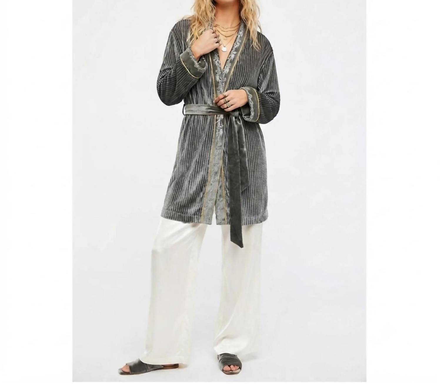 Pol - Embroidered Pleated Kimono Robe