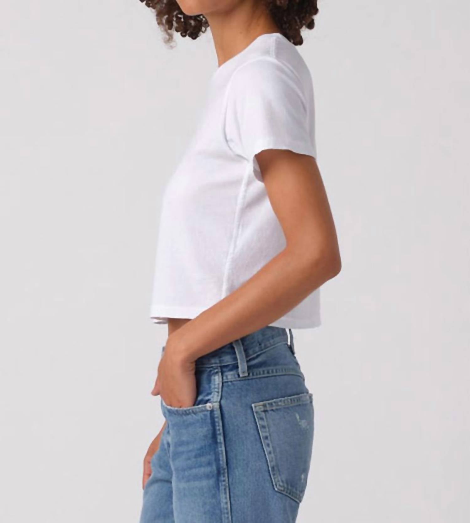 Amo - Babe Cropped Tee